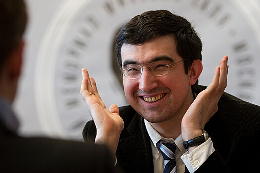 Крамник заявил, что Швейцария навредила самой себе, отказав в визе Карпову