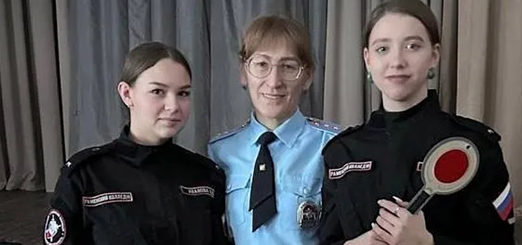 В Раменском г.о. сотрудники ГИБДД пообщались со студентами