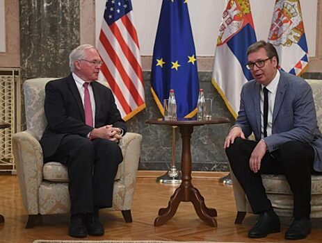 Американский посол в Белграде Хилл призвал Вучича яснее осудить действия РФ на Украине