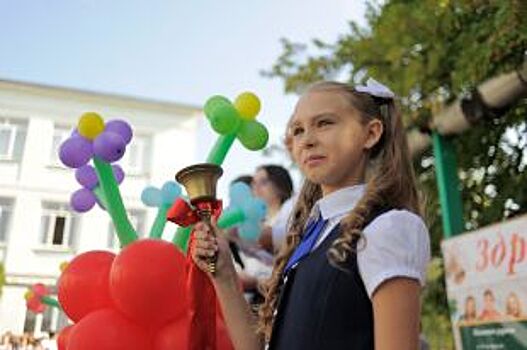 В школах Майкопа прошли линейки, посвященные началу нового учебного года