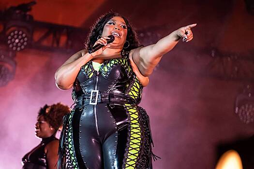 Рэперша Lizzo впервые прокомментировала обвинения в домогательствах