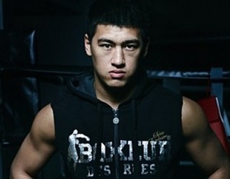 WBA назначила бой между российским боксером Биволом и шведом Джеком за пояс чемпиона мира