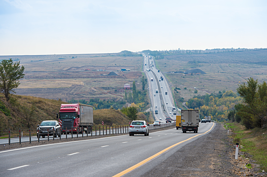 В Ростовской области более 90 км трассы М-4 "Дон" планируют сделать скоростными