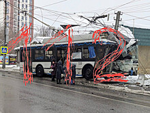 В Саратовской области пассажиры троллейбуса пострадали в ДТП