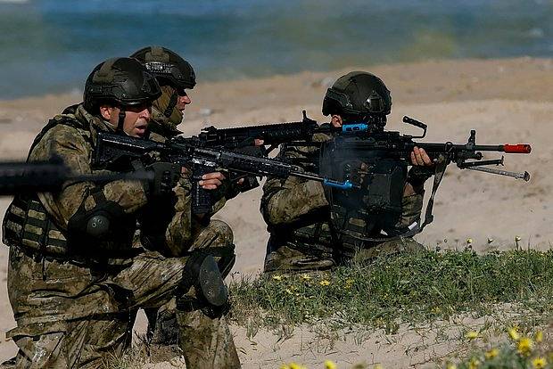 В Госдуме назвали цель размещения миротворцев США на Украине