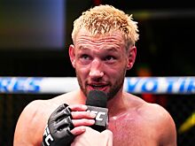 Де Риддер назвал более опасного бойца в среднем весе UFC, чем Чимаев