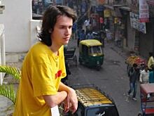 Пленник в чужой стране. Ученого не выпускают из Индии из-за гнезда ткачика