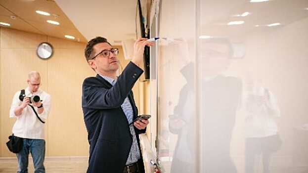 Ученики школы №2086 приняли участие в мастер-классе «Телевидение и работа ведущего новостей»