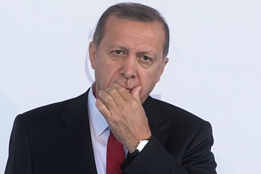 Эрдоган пожелал Франции избавиться от «бремени Макрона» 