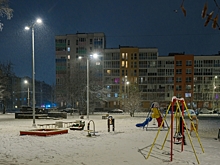 В семи кварталах Колпино модернизировали наружное освещение