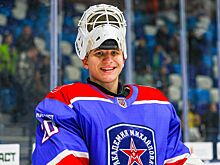 Три хоккеиста МХЛ награждены МЧС за спасение из горящей квартиры женщины с детьми