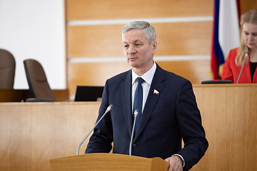 Андрей Луценко пообещал всестороннюю поддержку молодым вологодским парламентариям