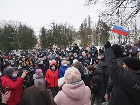 Жители Санкт-Петербурга пожаловались на задержания, которые полиция устроила в воскресенье днём