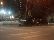 На Большевистской автовладелец на Хонде стал виновником массовой автоаварии