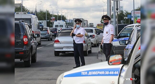 Полицейские на волгоградских трассах за день поймали 62 нарушителя