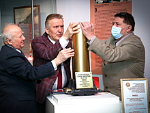 Исторический музей принял на хранение капсулу времени с посланиями в год 100-летия Победы