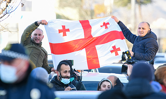 В Тбилиси началась новая акция протеста