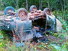 В Лузском районе УАЗ опрокинулся в кювет: два человека госпитализированы