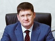 Курьез: глава свердловского города проиграл выборы жене своего водителя