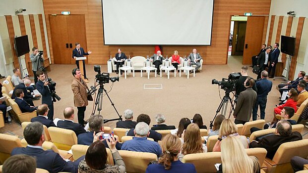 Депутаты и эксперты обсудили проблемы и перспективы печатной прессы