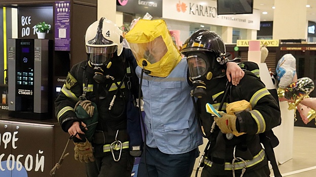 Условный пожар ликвидировали в крупном торговом центре Вологды