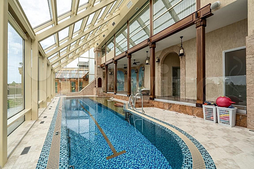 Больше света: топ-6 загородных объектов Санкт-Петербурга с панорамным остеклением и необычной архитектурой