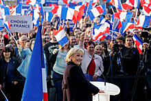Ле Пен потерпела поражение, но многие считают это "полупоражением"