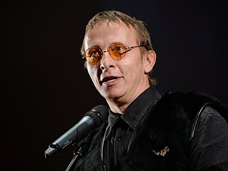 Закупает консервы и готов ко всему. Иван Охлобыстин назвал единственное, что нельзя потерять