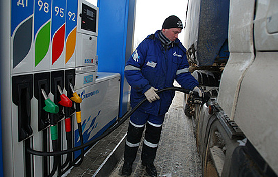 Минфин рассчитывает, что законопроект о корректировке демпфера примут в текущую сессию