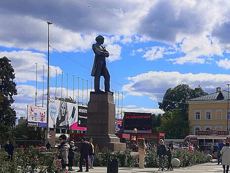 В Саратове начали праздновать 195-летний день рождения писателя Николая Чернышевского