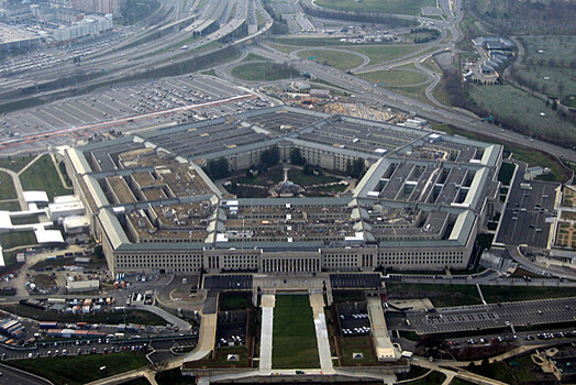 Politico: Пентагон намерен связаться с Россией по ситуации на Украине