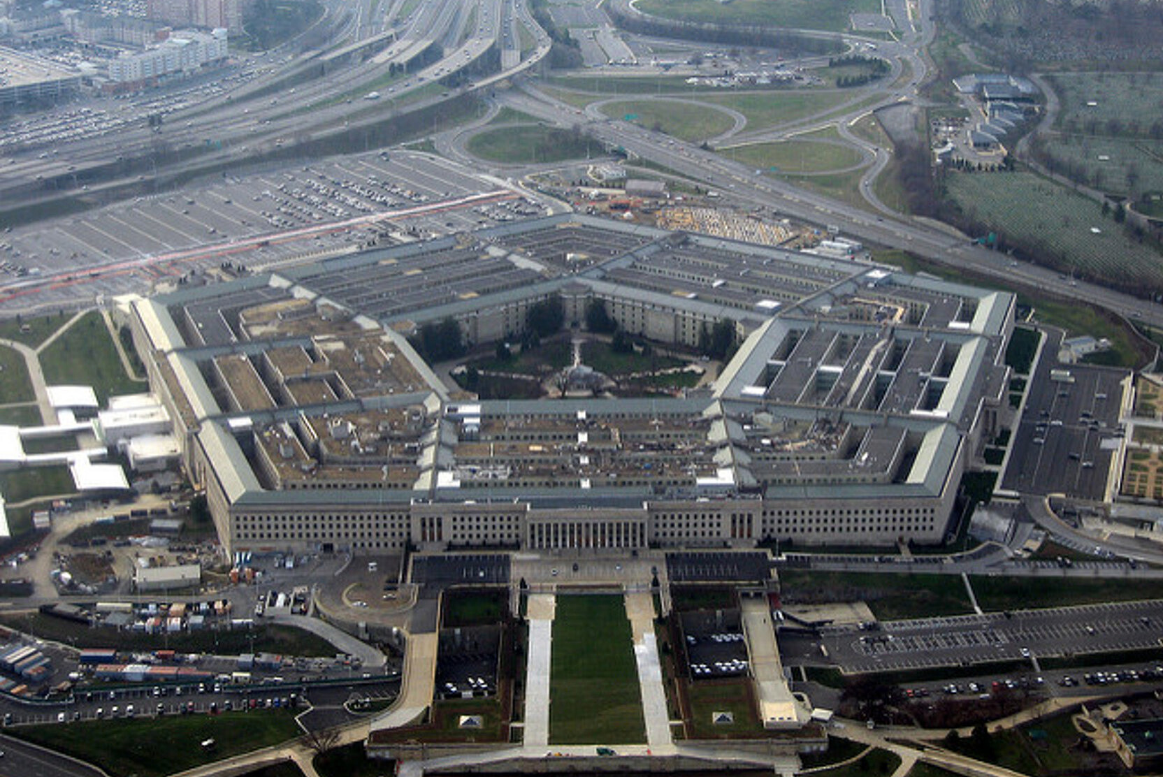 Пентагон заявил о «необычной военной активности РФ» у границ Украины