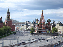 "Всему есть предел": митрополит возмутился полумесяцами на храме Василия Блаженного