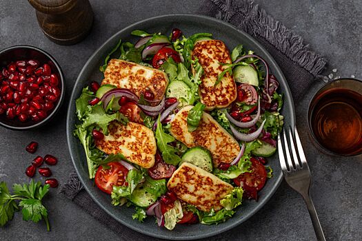 Диетолог рассказала о пользе и вреде сыра халуми