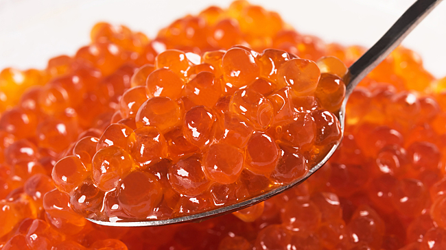 Как выбрать качественную икру к новогоднему столу? Советы экспертов