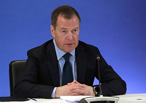 Медведев: Москва против практики вмешательства во внутренние дела государств