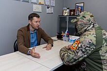 В Екатеринбурге депутат Алексей Вихарев передал высокоточное оборудование военным и медикам