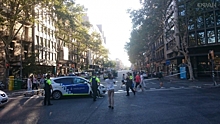 Полиция признала терактом наезд фургона на толпу людей в Барселоне