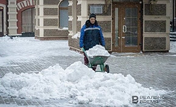 За ночь с казанских улиц вывезли более 9,4 тысячи тонн снега