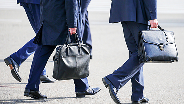 ЕС решил не вводить санкции против олигархов из России