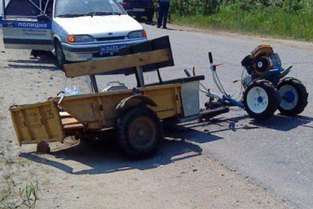 Мотоблок трактор самоделки. Мотоблок с тележкой. Прицеп перевозка мотоблока. Мотоблок с прицепом. Мотоблок для езды.