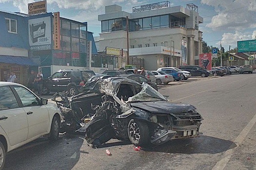 Сын главы Саратовской области Бусаргина погиб в дорожной аварии