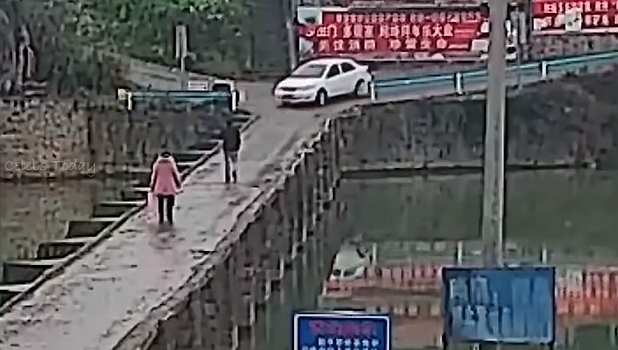 ДТП-боль: парень устроил нелепую аварию через 10 минут после получения прав