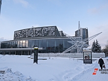 Памятник Алексею Балабанову появится у Дворца молодежи в Екатеринбурге