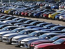 Продажи автомобилей в США снижаются четвертый месяц
