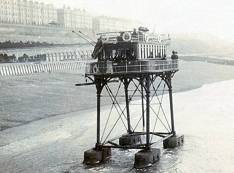 Жителей Таганрога попросили оценить необычный трамвай-косиножку