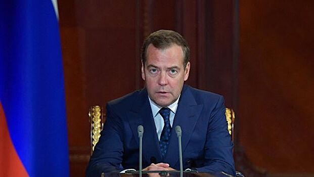 Медведев ответил на обвинения президента Грузии