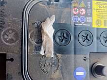 Как продлить жизнь аккумулятора с помощью скотча — лайфхак