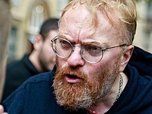 Депутат Милонов заявил, что предстоящий ЧМ по хоккею в Латвии следует назвать "Вялой клюшкой"