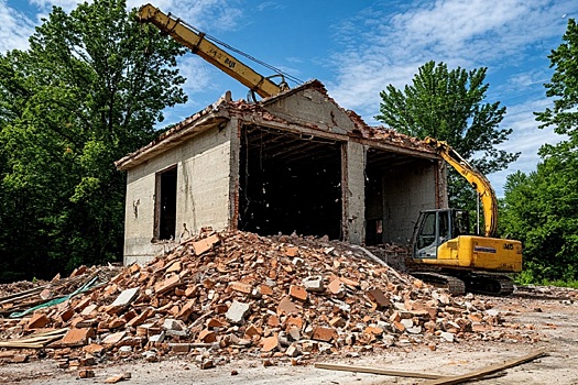 Власти ЯНАО раскрыли, как ведут работы по сносу ветхих «авариек»